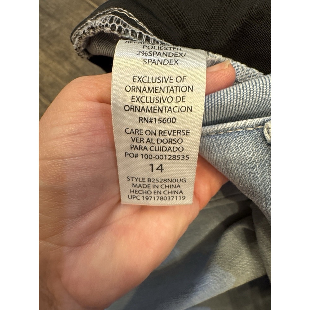 Democracy brand "Curve Equality" jeans in a light wash blue Wide Leg Size 14 - Picture 9 of 12